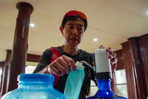 BIB: 
                            <button type="button" onclick="openModal(24998976)" class="btn btn-primary btn-sm float-right btn-popup" data-toggle="modal" data-target=".modal-high-quality">
                        <i class="fas fa-shopping-cart"></i> Add to Cart
                    </button>
                                            <button type="button" onclick="isThisMe(24998976, true)" class="btn btn-success btn-sm float-right btn-popup btn-isme hidden" data-toggle="tooltip" data-placement="bottom" title="นี่คือรูปของคุณใช่ไหม คลิกที่นี่เพื่อเอาเข้าอัลบั้ม">
                        <i class="fas fa-plus"></i> Add to album
                    </button>
                    <button type="button" onclick="isThisMe(24998976, false)" class="btn btn-warning btn-sm float-right btn-popup btn-isnotme hidden">
                        <i class="fas fa-ban"></i> Remove from album
                    </button>