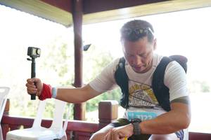 BIB: 3122
                            <button type="button" onclick="openModal(24999141)" class="btn btn-primary btn-sm float-right btn-popup" data-toggle="modal" data-target=".modal-high-quality">
                        <i class="fas fa-shopping-cart"></i> Add to Cart
                    </button>
                                            <button type="button" onclick="isThisMe(24999141, true)" class="btn btn-success btn-sm float-right btn-popup btn-isme hidden" data-toggle="tooltip" data-placement="bottom" title="นี่คือรูปของคุณใช่ไหม คลิกที่นี่เพื่อเอาเข้าอัลบั้ม">
                        <i class="fas fa-plus"></i> Add to album
                    </button>
                    <button type="button" onclick="isThisMe(24999141, false)" class="btn btn-warning btn-sm float-right btn-popup btn-isnotme hidden">
                        <i class="fas fa-ban"></i> Remove from album
                    </button>