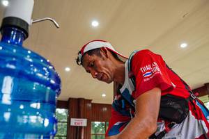 BIB: 100
                            <button type="button" onclick="openModal(24998756)" class="btn btn-primary btn-sm float-right btn-popup" data-toggle="modal" data-target=".modal-high-quality">
                        <i class="fas fa-shopping-cart"></i> Add to Cart
                    </button>
                                            <button type="button" onclick="isThisMe(24998756, true)" class="btn btn-success btn-sm float-right btn-popup btn-isme hidden" data-toggle="tooltip" data-placement="bottom" title="นี่คือรูปของคุณใช่ไหม คลิกที่นี่เพื่อเอาเข้าอัลบั้ม">
                        <i class="fas fa-plus"></i> Add to album
                    </button>
                    <button type="button" onclick="isThisMe(24998756, false)" class="btn btn-warning btn-sm float-right btn-popup btn-isnotme hidden">
                        <i class="fas fa-ban"></i> Remove from album
                    </button>