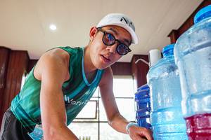 BIB: 130
                            <button type="button" onclick="openModal(24995265)" class="btn btn-primary btn-sm float-right btn-popup" data-toggle="modal" data-target=".modal-high-quality">
                        <i class="fas fa-shopping-cart"></i> Add to Cart
                    </button>
                                            <button type="button" onclick="isThisMe(24995265, true)" class="btn btn-success btn-sm float-right btn-popup btn-isme hidden" data-toggle="tooltip" data-placement="bottom" title="นี่คือรูปของคุณใช่ไหม คลิกที่นี่เพื่อเอาเข้าอัลบั้ม">
                        <i class="fas fa-plus"></i> Add to album
                    </button>
                    <button type="button" onclick="isThisMe(24995265, false)" class="btn btn-warning btn-sm float-right btn-popup btn-isnotme hidden">
                        <i class="fas fa-ban"></i> Remove from album
                    </button>