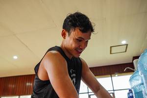 BIB: 
                            <button type="button" onclick="openModal(24995529)" class="btn btn-primary btn-sm float-right btn-popup" data-toggle="modal" data-target=".modal-high-quality">
                        <i class="fas fa-shopping-cart"></i> Add to Cart
                    </button>
                                            <button type="button" onclick="isThisMe(24995529, true)" class="btn btn-success btn-sm float-right btn-popup btn-isme hidden" data-toggle="tooltip" data-placement="bottom" title="นี่คือรูปของคุณใช่ไหม คลิกที่นี่เพื่อเอาเข้าอัลบั้ม">
                        <i class="fas fa-plus"></i> Add to album
                    </button>
                    <button type="button" onclick="isThisMe(24995529, false)" class="btn btn-warning btn-sm float-right btn-popup btn-isnotme hidden">
                        <i class="fas fa-ban"></i> Remove from album
                    </button>