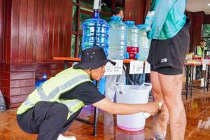 BIB: 
                            <button type="button" onclick="openModal(24995269)" class="btn btn-primary btn-sm float-right btn-popup" data-toggle="modal" data-target=".modal-high-quality">
                        <i class="fas fa-shopping-cart"></i> Add to Cart
                    </button>
                                            <button type="button" onclick="isThisMe(24995269, true)" class="btn btn-success btn-sm float-right btn-popup btn-isme hidden" data-toggle="tooltip" data-placement="bottom" title="นี่คือรูปของคุณใช่ไหม คลิกที่นี่เพื่อเอาเข้าอัลบั้ม">
                        <i class="fas fa-plus"></i> Add to album
                    </button>
                    <button type="button" onclick="isThisMe(24995269, false)" class="btn btn-warning btn-sm float-right btn-popup btn-isnotme hidden">
                        <i class="fas fa-ban"></i> Remove from album
                    </button>