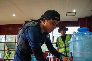 BIB: 
                            <button type="button" onclick="openModal(24997056)" class="btn btn-primary btn-sm float-right btn-popup" data-toggle="modal" data-target=".modal-high-quality">
                        <i class="fas fa-shopping-cart"></i> Add to Cart
                    </button>
                                            <button type="button" onclick="isThisMe(24997056, true)" class="btn btn-success btn-sm float-right btn-popup btn-isme hidden" data-toggle="tooltip" data-placement="bottom" title="นี่คือรูปของคุณใช่ไหม คลิกที่นี่เพื่อเอาเข้าอัลบั้ม">
                        <i class="fas fa-plus"></i> Add to album
                    </button>
                    <button type="button" onclick="isThisMe(24997056, false)" class="btn btn-warning btn-sm float-right btn-popup btn-isnotme hidden">
                        <i class="fas fa-ban"></i> Remove from album
                    </button>