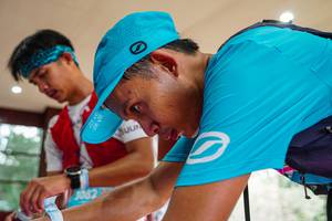 BIB: 3082
                            <button type="button" onclick="openModal(24998912)" class="btn btn-primary btn-sm float-right btn-popup" data-toggle="modal" data-target=".modal-high-quality">
                        <i class="fas fa-shopping-cart"></i> Add to Cart
                    </button>
                                            <button type="button" onclick="isThisMe(24998912, true)" class="btn btn-success btn-sm float-right btn-popup btn-isme hidden" data-toggle="tooltip" data-placement="bottom" title="นี่คือรูปของคุณใช่ไหม คลิกที่นี่เพื่อเอาเข้าอัลบั้ม">
                        <i class="fas fa-plus"></i> Add to album
                    </button>
                    <button type="button" onclick="isThisMe(24998912, false)" class="btn btn-warning btn-sm float-right btn-popup btn-isnotme hidden">
                        <i class="fas fa-ban"></i> Remove from album
                    </button>