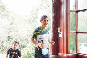 BIB: 3040
                            <button type="button" onclick="openModal(24996782)" class="btn btn-primary btn-sm float-right btn-popup" data-toggle="modal" data-target=".modal-high-quality">
                        <i class="fas fa-shopping-cart"></i> Add to Cart
                    </button>
                                            <button type="button" onclick="isThisMe(24996782, true)" class="btn btn-success btn-sm float-right btn-popup btn-isme hidden" data-toggle="tooltip" data-placement="bottom" title="นี่คือรูปของคุณใช่ไหม คลิกที่นี่เพื่อเอาเข้าอัลบั้ม">
                        <i class="fas fa-plus"></i> Add to album
                    </button>
                    <button type="button" onclick="isThisMe(24996782, false)" class="btn btn-warning btn-sm float-right btn-popup btn-isnotme hidden">
                        <i class="fas fa-ban"></i> Remove from album
                    </button>