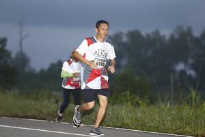 BIB: 6190
                            <button type="button" onclick="openModal(5819960)" class="btn btn-primary btn-sm float-right btn-popup" data-toggle="modal" data-target=".modal-high-quality">
                        <i class="fas fa-shopping-cart"></i> Add to Cart
                    </button>
                                            <button type="button" onclick="isThisMe(5819960, true)" class="btn btn-success btn-sm float-right btn-popup btn-isme hidden" data-toggle="tooltip" data-placement="bottom" title="นี่คือรูปของคุณใช่ไหม คลิกที่นี่เพื่อเอาเข้าอัลบั้ม">
                        <i class="fas fa-plus"></i> Add to album
                    </button>
                    <button type="button" onclick="isThisMe(5819960, false)" class="btn btn-warning btn-sm float-right btn-popup btn-isnotme hidden">
                        <i class="fas fa-ban"></i> Remove from album
                    </button>