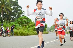 BIB: 6044, 6472
                            <button type="button" onclick="openModal(5854396)" class="btn btn-primary btn-sm float-right btn-popup" data-toggle="modal" data-target=".modal-high-quality">
                        <i class="fas fa-shopping-cart"></i> Add to Cart
                    </button>
                                            <button type="button" onclick="isThisMe(5854396, true)" class="btn btn-success btn-sm float-right btn-popup btn-isme hidden" data-toggle="tooltip" data-placement="bottom" title="นี่คือรูปของคุณใช่ไหม คลิกที่นี่เพื่อเอาเข้าอัลบั้ม">
                        <i class="fas fa-plus"></i> Add to album
                    </button>
                    <button type="button" onclick="isThisMe(5854396, false)" class="btn btn-warning btn-sm float-right btn-popup btn-isnotme hidden">
                        <i class="fas fa-ban"></i> Remove from album
                    </button>