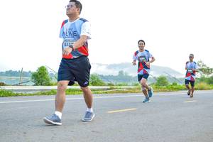 BIB: 633, 2064
                            <button type="button" onclick="openModal(5852940)" class="btn btn-primary btn-sm float-right btn-popup" data-toggle="modal" data-target=".modal-high-quality">
                        <i class="fas fa-shopping-cart"></i> Add to Cart
                    </button>
                                            <button type="button" onclick="isThisMe(5852940, true)" class="btn btn-success btn-sm float-right btn-popup btn-isme hidden" data-toggle="tooltip" data-placement="bottom" title="นี่คือรูปของคุณใช่ไหม คลิกที่นี่เพื่อเอาเข้าอัลบั้ม">
                        <i class="fas fa-plus"></i> Add to album
                    </button>
                    <button type="button" onclick="isThisMe(5852940, false)" class="btn btn-warning btn-sm float-right btn-popup btn-isnotme hidden">
                        <i class="fas fa-ban"></i> Remove from album
                    </button>