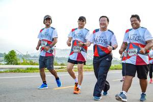 BIB: 136, 6195, 6365
                            <button type="button" onclick="openModal(5853263)" class="btn btn-primary btn-sm float-right btn-popup" data-toggle="modal" data-target=".modal-high-quality">
                        <i class="fas fa-shopping-cart"></i> Add to Cart
                    </button>
                                            <button type="button" onclick="isThisMe(5853263, true)" class="btn btn-success btn-sm float-right btn-popup btn-isme hidden" data-toggle="tooltip" data-placement="bottom" title="นี่คือรูปของคุณใช่ไหม คลิกที่นี่เพื่อเอาเข้าอัลบั้ม">
                        <i class="fas fa-plus"></i> Add to album
                    </button>
                    <button type="button" onclick="isThisMe(5853263, false)" class="btn btn-warning btn-sm float-right btn-popup btn-isnotme hidden">
                        <i class="fas fa-ban"></i> Remove from album
                    </button>