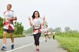 BIB: 6664
                            <button type="button" onclick="openModal(5856241)" class="btn btn-primary btn-sm float-right btn-popup" data-toggle="modal" data-target=".modal-high-quality">
                        <i class="fas fa-shopping-cart"></i> Add to Cart
                    </button>
                                            <button type="button" onclick="isThisMe(5856241, true)" class="btn btn-success btn-sm float-right btn-popup btn-isme hidden" data-toggle="tooltip" data-placement="bottom" title="นี่คือรูปของคุณใช่ไหม คลิกที่นี่เพื่อเอาเข้าอัลบั้ม">
                        <i class="fas fa-plus"></i> Add to album
                    </button>
                    <button type="button" onclick="isThisMe(5856241, false)" class="btn btn-warning btn-sm float-right btn-popup btn-isnotme hidden">
                        <i class="fas fa-ban"></i> Remove from album
                    </button>