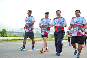 BIB: 6195, 6365
                            <button type="button" onclick="openModal(5856651)" class="btn btn-primary btn-sm float-right btn-popup" data-toggle="modal" data-target=".modal-high-quality">
                        <i class="fas fa-shopping-cart"></i> Add to Cart
                    </button>
                                            <button type="button" onclick="isThisMe(5856651, true)" class="btn btn-success btn-sm float-right btn-popup btn-isme hidden" data-toggle="tooltip" data-placement="bottom" title="นี่คือรูปของคุณใช่ไหม คลิกที่นี่เพื่อเอาเข้าอัลบั้ม">
                        <i class="fas fa-plus"></i> Add to album
                    </button>
                    <button type="button" onclick="isThisMe(5856651, false)" class="btn btn-warning btn-sm float-right btn-popup btn-isnotme hidden">
                        <i class="fas fa-ban"></i> Remove from album
                    </button>