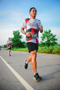 BIB: 2192
                            <button type="button" onclick="openModal(5833925)" class="btn btn-primary btn-sm float-right btn-popup" data-toggle="modal" data-target=".modal-high-quality">
                        <i class="fas fa-shopping-cart"></i> Add to Cart
                    </button>
                                            <button type="button" onclick="isThisMe(5833925, true)" class="btn btn-success btn-sm float-right btn-popup btn-isme hidden" data-toggle="tooltip" data-placement="bottom" title="นี่คือรูปของคุณใช่ไหม คลิกที่นี่เพื่อเอาเข้าอัลบั้ม">
                        <i class="fas fa-plus"></i> Add to album
                    </button>
                    <button type="button" onclick="isThisMe(5833925, false)" class="btn btn-warning btn-sm float-right btn-popup btn-isnotme hidden">
                        <i class="fas fa-ban"></i> Remove from album
                    </button>