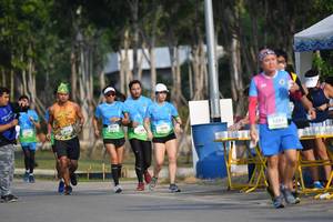 BIB: 686
                            <button type="button" onclick="openModal(224510)" class="btn btn-primary btn-sm float-right btn-popup" data-toggle="modal" data-target=".modal-high-quality">
                        <i class="fas fa-shopping-cart"></i> Add to Cart
                    </button>
                                            <button type="button" onclick="isThisMe(224510, true)" class="btn btn-success btn-sm float-right btn-popup btn-isme hidden" data-toggle="tooltip" data-placement="bottom" title="นี่คือรูปของคุณใช่ไหม คลิกที่นี่เพื่อเอาเข้าอัลบั้ม">
                        <i class="fas fa-plus"></i> Add to album
                    </button>
                    <button type="button" onclick="isThisMe(224510, false)" class="btn btn-warning btn-sm float-right btn-popup btn-isnotme hidden">
                        <i class="fas fa-ban"></i> Remove from album
                    </button>