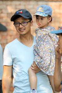 BIB: 
                            <button type="button" onclick="openModal(263298)" class="btn btn-primary btn-sm float-right btn-popup" data-toggle="modal" data-target=".modal-high-quality">
                        <i class="fas fa-shopping-cart"></i> Add to Cart
                    </button>
                                            <button type="button" onclick="isThisMe(263298, true)" class="btn btn-success btn-sm float-right btn-popup btn-isme hidden" data-toggle="tooltip" data-placement="bottom" title="นี่คือรูปของคุณใช่ไหม คลิกที่นี่เพื่อเอาเข้าอัลบั้ม">
                        <i class="fas fa-plus"></i> Add to album
                    </button>
                    <button type="button" onclick="isThisMe(263298, false)" class="btn btn-warning btn-sm float-right btn-popup btn-isnotme hidden">
                        <i class="fas fa-ban"></i> Remove from album
                    </button>