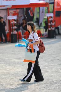 BIB: 
                            <button type="button" onclick="openModal(236960)" class="btn btn-primary btn-sm float-right btn-popup" data-toggle="modal" data-target=".modal-high-quality">
                        <i class="fas fa-shopping-cart"></i> Add to Cart
                    </button>
                                            <button type="button" onclick="isThisMe(236960, true)" class="btn btn-success btn-sm float-right btn-popup btn-isme hidden" data-toggle="tooltip" data-placement="bottom" title="นี่คือรูปของคุณใช่ไหม คลิกที่นี่เพื่อเอาเข้าอัลบั้ม">
                        <i class="fas fa-plus"></i> Add to album
                    </button>
                    <button type="button" onclick="isThisMe(236960, false)" class="btn btn-warning btn-sm float-right btn-popup btn-isnotme hidden">
                        <i class="fas fa-ban"></i> Remove from album
                    </button>