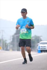 BIB: 6074
                            <button type="button" onclick="openModal(277491)" class="btn btn-primary btn-sm float-right btn-popup" data-toggle="modal" data-target=".modal-high-quality">
                        <i class="fas fa-shopping-cart"></i> Add to Cart
                    </button>
                                            <button type="button" onclick="isThisMe(277491, true)" class="btn btn-success btn-sm float-right btn-popup btn-isme hidden" data-toggle="tooltip" data-placement="bottom" title="นี่คือรูปของคุณใช่ไหม คลิกที่นี่เพื่อเอาเข้าอัลบั้ม">
                        <i class="fas fa-plus"></i> Add to album
                    </button>
                    <button type="button" onclick="isThisMe(277491, false)" class="btn btn-warning btn-sm float-right btn-popup btn-isnotme hidden">
                        <i class="fas fa-ban"></i> Remove from album
                    </button>