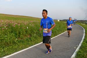 BIB: 8592
                            <button type="button" onclick="openModal(1426610)" class="btn btn-primary btn-sm float-right btn-popup" data-toggle="modal" data-target=".modal-high-quality">
                        <i class="fas fa-shopping-cart"></i> Add to Cart
                    </button>
                                            <button type="button" onclick="isThisMe(1426610, true)" class="btn btn-success btn-sm float-right btn-popup btn-isme hidden" data-toggle="tooltip" data-placement="bottom" title="นี่คือรูปของคุณใช่ไหม คลิกที่นี่เพื่อเอาเข้าอัลบั้ม">
                        <i class="fas fa-plus"></i> Add to album
                    </button>
                    <button type="button" onclick="isThisMe(1426610, false)" class="btn btn-warning btn-sm float-right btn-popup btn-isnotme hidden">
                        <i class="fas fa-ban"></i> Remove from album
                    </button>