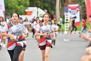 BIB: 
                            <button type="button" onclick="openModal(5349122)" class="btn btn-primary btn-sm float-right btn-popup" data-toggle="modal" data-target=".modal-high-quality">
                        <i class="fas fa-shopping-cart"></i> Add to Cart
                    </button>
                                            <button type="button" onclick="isThisMe(5349122, true)" class="btn btn-success btn-sm float-right btn-popup btn-isme hidden" data-toggle="tooltip" data-placement="bottom" title="นี่คือรูปของคุณใช่ไหม คลิกที่นี่เพื่อเอาเข้าอัลบั้ม">
                        <i class="fas fa-plus"></i> Add to album
                    </button>
                    <button type="button" onclick="isThisMe(5349122, false)" class="btn btn-warning btn-sm float-right btn-popup btn-isnotme hidden">
                        <i class="fas fa-ban"></i> Remove from album
                    </button>