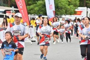 BIB: 7901, 7031, 7867
                            <button type="button" onclick="openModal(5349112)" class="btn btn-primary btn-sm float-right btn-popup" data-toggle="modal" data-target=".modal-high-quality">
                        <i class="fas fa-shopping-cart"></i> Add to Cart
                    </button>
                                            <button type="button" onclick="isThisMe(5349112, true)" class="btn btn-success btn-sm float-right btn-popup btn-isme hidden" data-toggle="tooltip" data-placement="bottom" title="นี่คือรูปของคุณใช่ไหม คลิกที่นี่เพื่อเอาเข้าอัลบั้ม">
                        <i class="fas fa-plus"></i> Add to album
                    </button>
                    <button type="button" onclick="isThisMe(5349112, false)" class="btn btn-warning btn-sm float-right btn-popup btn-isnotme hidden">
                        <i class="fas fa-ban"></i> Remove from album
                    </button>