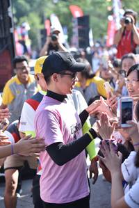 BIB: 
                            <button type="button" onclick="openModal(5453170)" class="btn btn-primary btn-sm float-right btn-popup" data-toggle="modal" data-target=".modal-high-quality">
                        <i class="fas fa-shopping-cart"></i> Add to Cart
                    </button>
                                            <button type="button" onclick="isThisMe(5453170, true)" class="btn btn-success btn-sm float-right btn-popup btn-isme hidden" data-toggle="tooltip" data-placement="bottom" title="นี่คือรูปของคุณใช่ไหม คลิกที่นี่เพื่อเอาเข้าอัลบั้ม">
                        <i class="fas fa-plus"></i> Add to album
                    </button>
                    <button type="button" onclick="isThisMe(5453170, false)" class="btn btn-warning btn-sm float-right btn-popup btn-isnotme hidden">
                        <i class="fas fa-ban"></i> Remove from album
                    </button>