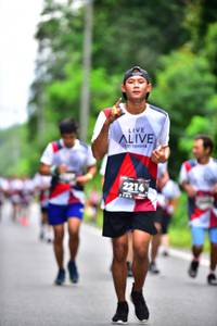 BIB: 2214
                            <button type="button" onclick="openModal(5308449)" class="btn btn-primary btn-sm float-right btn-popup" data-toggle="modal" data-target=".modal-high-quality">
                        <i class="fas fa-shopping-cart"></i> Add to Cart
                    </button>
                                            <button type="button" onclick="isThisMe(5308449, true)" class="btn btn-success btn-sm float-right btn-popup btn-isme hidden" data-toggle="tooltip" data-placement="bottom" title="นี่คือรูปของคุณใช่ไหม คลิกที่นี่เพื่อเอาเข้าอัลบั้ม">
                        <i class="fas fa-plus"></i> Add to album
                    </button>
                    <button type="button" onclick="isThisMe(5308449, false)" class="btn btn-warning btn-sm float-right btn-popup btn-isnotme hidden">
                        <i class="fas fa-ban"></i> Remove from album
                    </button>