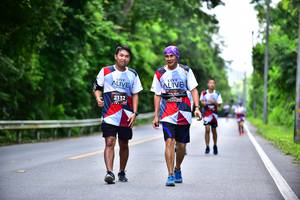 BIB: 2132
                            <button type="button" onclick="openModal(5313685)" class="btn btn-primary btn-sm float-right btn-popup" data-toggle="modal" data-target=".modal-high-quality">
                        <i class="fas fa-shopping-cart"></i> Add to Cart
                    </button>
                                            <button type="button" onclick="isThisMe(5313685, true)" class="btn btn-success btn-sm float-right btn-popup btn-isme hidden" data-toggle="tooltip" data-placement="bottom" title="นี่คือรูปของคุณใช่ไหม คลิกที่นี่เพื่อเอาเข้าอัลบั้ม">
                        <i class="fas fa-plus"></i> Add to album
                    </button>
                    <button type="button" onclick="isThisMe(5313685, false)" class="btn btn-warning btn-sm float-right btn-popup btn-isnotme hidden">
                        <i class="fas fa-ban"></i> Remove from album
                    </button>