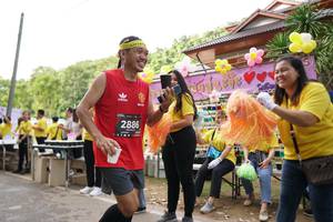 BIB: 2886
                            <button type="button" onclick="openModal(5395595)" class="btn btn-primary btn-sm float-right btn-popup" data-toggle="modal" data-target=".modal-high-quality">
                        <i class="fas fa-shopping-cart"></i> Add to Cart
                    </button>
                                            <button type="button" onclick="isThisMe(5395595, true)" class="btn btn-success btn-sm float-right btn-popup btn-isme hidden" data-toggle="tooltip" data-placement="bottom" title="นี่คือรูปของคุณใช่ไหม คลิกที่นี่เพื่อเอาเข้าอัลบั้ม">
                        <i class="fas fa-plus"></i> Add to album
                    </button>
                    <button type="button" onclick="isThisMe(5395595, false)" class="btn btn-warning btn-sm float-right btn-popup btn-isnotme hidden">
                        <i class="fas fa-ban"></i> Remove from album
                    </button>