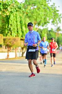 BIB: 6733
                            <button type="button" onclick="openModal(3362110)" class="btn btn-primary btn-sm float-right btn-popup" data-toggle="modal" data-target=".modal-high-quality">
                        <i class="fas fa-shopping-cart"></i> Add to Cart
                    </button>
                                            <button type="button" onclick="isThisMe(3362110, true)" class="btn btn-success btn-sm float-right btn-popup btn-isme hidden" data-toggle="tooltip" data-placement="bottom" title="นี่คือรูปของคุณใช่ไหม คลิกที่นี่เพื่อเอาเข้าอัลบั้ม">
                        <i class="fas fa-plus"></i> Add to album
                    </button>
                    <button type="button" onclick="isThisMe(3362110, false)" class="btn btn-warning btn-sm float-right btn-popup btn-isnotme hidden">
                        <i class="fas fa-ban"></i> Remove from album
                    </button>