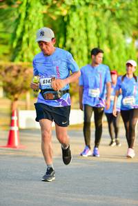 BIB: 6143
                            <button type="button" onclick="openModal(3363680)" class="btn btn-primary btn-sm float-right btn-popup" data-toggle="modal" data-target=".modal-high-quality">
                        <i class="fas fa-shopping-cart"></i> Add to Cart
                    </button>
                                            <button type="button" onclick="isThisMe(3363680, true)" class="btn btn-success btn-sm float-right btn-popup btn-isme hidden" data-toggle="tooltip" data-placement="bottom" title="นี่คือรูปของคุณใช่ไหม คลิกที่นี่เพื่อเอาเข้าอัลบั้ม">
                        <i class="fas fa-plus"></i> Add to album
                    </button>
                    <button type="button" onclick="isThisMe(3363680, false)" class="btn btn-warning btn-sm float-right btn-popup btn-isnotme hidden">
                        <i class="fas fa-ban"></i> Remove from album
                    </button>