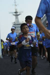 BIB: 858
                            <button type="button" onclick="openModal(3439187)" class="btn btn-primary btn-sm float-right btn-popup" data-toggle="modal" data-target=".modal-high-quality">
                        <i class="fas fa-shopping-cart"></i> Add to Cart
                    </button>
                                            <button type="button" onclick="isThisMe(3439187, true)" class="btn btn-success btn-sm float-right btn-popup btn-isme hidden" data-toggle="tooltip" data-placement="bottom" title="นี่คือรูปของคุณใช่ไหม คลิกที่นี่เพื่อเอาเข้าอัลบั้ม">
                        <i class="fas fa-plus"></i> Add to album
                    </button>
                    <button type="button" onclick="isThisMe(3439187, false)" class="btn btn-warning btn-sm float-right btn-popup btn-isnotme hidden">
                        <i class="fas fa-ban"></i> Remove from album
                    </button>