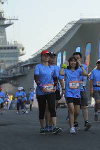 BIB: 066, 9067
                            <button type="button" onclick="openModal(3439215)" class="btn btn-primary btn-sm float-right btn-popup" data-toggle="modal" data-target=".modal-high-quality">
                        <i class="fas fa-shopping-cart"></i> Add to Cart
                    </button>
                                            <button type="button" onclick="isThisMe(3439215, true)" class="btn btn-success btn-sm float-right btn-popup btn-isme hidden" data-toggle="tooltip" data-placement="bottom" title="นี่คือรูปของคุณใช่ไหม คลิกที่นี่เพื่อเอาเข้าอัลบั้ม">
                        <i class="fas fa-plus"></i> Add to album
                    </button>
                    <button type="button" onclick="isThisMe(3439215, false)" class="btn btn-warning btn-sm float-right btn-popup btn-isnotme hidden">
                        <i class="fas fa-ban"></i> Remove from album
                    </button>