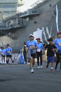 BIB: 856
                            <button type="button" onclick="openModal(3439217)" class="btn btn-primary btn-sm float-right btn-popup" data-toggle="modal" data-target=".modal-high-quality">
                        <i class="fas fa-shopping-cart"></i> Add to Cart
                    </button>
                                            <button type="button" onclick="isThisMe(3439217, true)" class="btn btn-success btn-sm float-right btn-popup btn-isme hidden" data-toggle="tooltip" data-placement="bottom" title="นี่คือรูปของคุณใช่ไหม คลิกที่นี่เพื่อเอาเข้าอัลบั้ม">
                        <i class="fas fa-plus"></i> Add to album
                    </button>
                    <button type="button" onclick="isThisMe(3439217, false)" class="btn btn-warning btn-sm float-right btn-popup btn-isnotme hidden">
                        <i class="fas fa-ban"></i> Remove from album
                    </button>