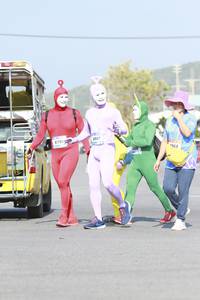 BIB: 6807, 6790, 869
                            <button type="button" onclick="openModal(3439072)" class="btn btn-primary btn-sm float-right btn-popup" data-toggle="modal" data-target=".modal-high-quality">
                        <i class="fas fa-shopping-cart"></i> Add to Cart
                    </button>
                                            <button type="button" onclick="isThisMe(3439072, true)" class="btn btn-success btn-sm float-right btn-popup btn-isme hidden" data-toggle="tooltip" data-placement="bottom" title="นี่คือรูปของคุณใช่ไหม คลิกที่นี่เพื่อเอาเข้าอัลบั้ม">
                        <i class="fas fa-plus"></i> Add to album
                    </button>
                    <button type="button" onclick="isThisMe(3439072, false)" class="btn btn-warning btn-sm float-right btn-popup btn-isnotme hidden">
                        <i class="fas fa-ban"></i> Remove from album
                    </button>