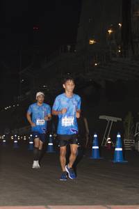 BIB: 472
                            <button type="button" onclick="openModal(3440350)" class="btn btn-primary btn-sm float-right btn-popup" data-toggle="modal" data-target=".modal-high-quality">
                        <i class="fas fa-shopping-cart"></i> Add to Cart
                    </button>
                                            <button type="button" onclick="isThisMe(3440350, true)" class="btn btn-success btn-sm float-right btn-popup btn-isme hidden" data-toggle="tooltip" data-placement="bottom" title="นี่คือรูปของคุณใช่ไหม คลิกที่นี่เพื่อเอาเข้าอัลบั้ม">
                        <i class="fas fa-plus"></i> Add to album
                    </button>
                    <button type="button" onclick="isThisMe(3440350, false)" class="btn btn-warning btn-sm float-right btn-popup btn-isnotme hidden">
                        <i class="fas fa-ban"></i> Remove from album
                    </button>