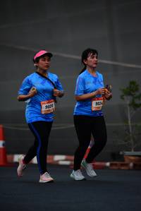 BIB: 9020, 9024
                            <button type="button" onclick="openModal(3129079)" class="btn btn-primary btn-sm float-right btn-popup" data-toggle="modal" data-target=".modal-high-quality">
                        <i class="fas fa-shopping-cart"></i> Add to Cart
                    </button>
                                            <button type="button" onclick="isThisMe(3129079, true)" class="btn btn-success btn-sm float-right btn-popup btn-isme hidden" data-toggle="tooltip" data-placement="bottom" title="นี่คือรูปของคุณใช่ไหม คลิกที่นี่เพื่อเอาเข้าอัลบั้ม">
                        <i class="fas fa-plus"></i> Add to album
                    </button>
                    <button type="button" onclick="isThisMe(3129079, false)" class="btn btn-warning btn-sm float-right btn-popup btn-isnotme hidden">
                        <i class="fas fa-ban"></i> Remove from album
                    </button>