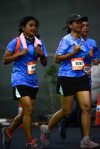 BIB: 9281, 337
                            <button type="button" onclick="openModal(3136855)" class="btn btn-primary btn-sm float-right btn-popup" data-toggle="modal" data-target=".modal-high-quality">
                        <i class="fas fa-shopping-cart"></i> Add to Cart
                    </button>
                                            <button type="button" onclick="isThisMe(3136855, true)" class="btn btn-success btn-sm float-right btn-popup btn-isme hidden" data-toggle="tooltip" data-placement="bottom" title="นี่คือรูปของคุณใช่ไหม คลิกที่นี่เพื่อเอาเข้าอัลบั้ม">
                        <i class="fas fa-plus"></i> Add to album
                    </button>
                    <button type="button" onclick="isThisMe(3136855, false)" class="btn btn-warning btn-sm float-right btn-popup btn-isnotme hidden">
                        <i class="fas fa-ban"></i> Remove from album
                    </button>