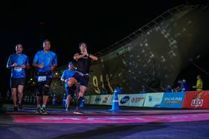 BIB: 
                            <button type="button" onclick="openModal(3139164)" class="btn btn-primary btn-sm float-right btn-popup" data-toggle="modal" data-target=".modal-high-quality">
                        <i class="fas fa-shopping-cart"></i> Add to Cart
                    </button>
                                            <button type="button" onclick="isThisMe(3139164, true)" class="btn btn-success btn-sm float-right btn-popup btn-isme hidden" data-toggle="tooltip" data-placement="bottom" title="นี่คือรูปของคุณใช่ไหม คลิกที่นี่เพื่อเอาเข้าอัลบั้ม">
                        <i class="fas fa-plus"></i> Add to album
                    </button>
                    <button type="button" onclick="isThisMe(3139164, false)" class="btn btn-warning btn-sm float-right btn-popup btn-isnotme hidden">
                        <i class="fas fa-ban"></i> Remove from album
                    </button>