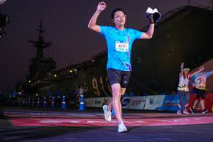 BIB: 6201
                            <button type="button" onclick="openModal(3138280)" class="btn btn-primary btn-sm float-right btn-popup" data-toggle="modal" data-target=".modal-high-quality">
                        <i class="fas fa-shopping-cart"></i> Add to Cart
                    </button>
                                            <button type="button" onclick="isThisMe(3138280, true)" class="btn btn-success btn-sm float-right btn-popup btn-isme hidden" data-toggle="tooltip" data-placement="bottom" title="นี่คือรูปของคุณใช่ไหม คลิกที่นี่เพื่อเอาเข้าอัลบั้ม">
                        <i class="fas fa-plus"></i> Add to album
                    </button>
                    <button type="button" onclick="isThisMe(3138280, false)" class="btn btn-warning btn-sm float-right btn-popup btn-isnotme hidden">
                        <i class="fas fa-ban"></i> Remove from album
                    </button>