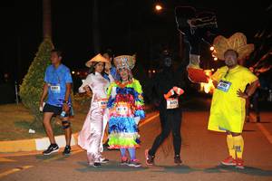 BIB: 936
                            <button type="button" onclick="openModal(3372115)" class="btn btn-primary btn-sm float-right btn-popup" data-toggle="modal" data-target=".modal-high-quality">
                        <i class="fas fa-shopping-cart"></i> Add to Cart
                    </button>
                                            <button type="button" onclick="isThisMe(3372115, true)" class="btn btn-success btn-sm float-right btn-popup btn-isme hidden" data-toggle="tooltip" data-placement="bottom" title="นี่คือรูปของคุณใช่ไหม คลิกที่นี่เพื่อเอาเข้าอัลบั้ม">
                        <i class="fas fa-plus"></i> Add to album
                    </button>
                    <button type="button" onclick="isThisMe(3372115, false)" class="btn btn-warning btn-sm float-right btn-popup btn-isnotme hidden">
                        <i class="fas fa-ban"></i> Remove from album
                    </button>