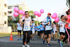 BIB: 110
                            <button type="button" onclick="openModal(3234528)" class="btn btn-primary btn-sm float-right btn-popup" data-toggle="modal" data-target=".modal-high-quality">
                        <i class="fas fa-shopping-cart"></i> Add to Cart
                    </button>
                                            <button type="button" onclick="isThisMe(3234528, true)" class="btn btn-success btn-sm float-right btn-popup btn-isme hidden" data-toggle="tooltip" data-placement="bottom" title="นี่คือรูปของคุณใช่ไหม คลิกที่นี่เพื่อเอาเข้าอัลบั้ม">
                        <i class="fas fa-plus"></i> Add to album
                    </button>
                    <button type="button" onclick="isThisMe(3234528, false)" class="btn btn-warning btn-sm float-right btn-popup btn-isnotme hidden">
                        <i class="fas fa-ban"></i> Remove from album
                    </button>