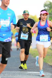 BIB: 6836, 6398
                            <button type="button" onclick="openModal(3197743)" class="btn btn-primary btn-sm float-right btn-popup" data-toggle="modal" data-target=".modal-high-quality">
                        <i class="fas fa-shopping-cart"></i> Add to Cart
                    </button>
                                            <button type="button" onclick="isThisMe(3197743, true)" class="btn btn-success btn-sm float-right btn-popup btn-isme hidden" data-toggle="tooltip" data-placement="bottom" title="นี่คือรูปของคุณใช่ไหม คลิกที่นี่เพื่อเอาเข้าอัลบั้ม">
                        <i class="fas fa-plus"></i> Add to album
                    </button>
                    <button type="button" onclick="isThisMe(3197743, false)" class="btn btn-warning btn-sm float-right btn-popup btn-isnotme hidden">
                        <i class="fas fa-ban"></i> Remove from album
                    </button>