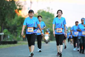 BIB: 8016, 9281
                            <button type="button" onclick="openModal(3367655)" class="btn btn-primary btn-sm float-right btn-popup" data-toggle="modal" data-target=".modal-high-quality">
                        <i class="fas fa-shopping-cart"></i> Add to Cart
                    </button>
                                            <button type="button" onclick="isThisMe(3367655, true)" class="btn btn-success btn-sm float-right btn-popup btn-isme hidden" data-toggle="tooltip" data-placement="bottom" title="นี่คือรูปของคุณใช่ไหม คลิกที่นี่เพื่อเอาเข้าอัลบั้ม">
                        <i class="fas fa-plus"></i> Add to album
                    </button>
                    <button type="button" onclick="isThisMe(3367655, false)" class="btn btn-warning btn-sm float-right btn-popup btn-isnotme hidden">
                        <i class="fas fa-ban"></i> Remove from album
                    </button>