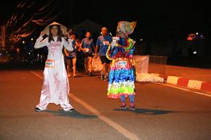 BIB: 367, 9224
                            <button type="button" onclick="openModal(3372096)" class="btn btn-primary btn-sm float-right btn-popup" data-toggle="modal" data-target=".modal-high-quality">
                        <i class="fas fa-shopping-cart"></i> Add to Cart
                    </button>
                                            <button type="button" onclick="isThisMe(3372096, true)" class="btn btn-success btn-sm float-right btn-popup btn-isme hidden" data-toggle="tooltip" data-placement="bottom" title="นี่คือรูปของคุณใช่ไหม คลิกที่นี่เพื่อเอาเข้าอัลบั้ม">
                        <i class="fas fa-plus"></i> Add to album
                    </button>
                    <button type="button" onclick="isThisMe(3372096, false)" class="btn btn-warning btn-sm float-right btn-popup btn-isnotme hidden">
                        <i class="fas fa-ban"></i> Remove from album
                    </button>