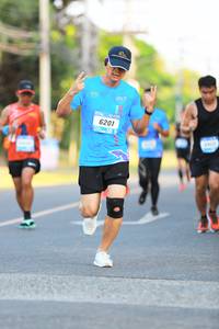 BIB: 6201
                            <button type="button" onclick="openModal(3182255)" class="btn btn-primary btn-sm float-right btn-popup" data-toggle="modal" data-target=".modal-high-quality">
                        <i class="fas fa-shopping-cart"></i> Add to Cart
                    </button>
                                            <button type="button" onclick="isThisMe(3182255, true)" class="btn btn-success btn-sm float-right btn-popup btn-isme hidden" data-toggle="tooltip" data-placement="bottom" title="นี่คือรูปของคุณใช่ไหม คลิกที่นี่เพื่อเอาเข้าอัลบั้ม">
                        <i class="fas fa-plus"></i> Add to album
                    </button>
                    <button type="button" onclick="isThisMe(3182255, false)" class="btn btn-warning btn-sm float-right btn-popup btn-isnotme hidden">
                        <i class="fas fa-ban"></i> Remove from album
                    </button>