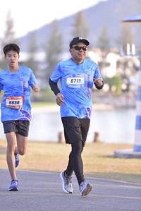 BIB: 6713, 8898
                            <button type="button" onclick="openModal(3107268)" class="btn btn-primary btn-sm float-right btn-popup" data-toggle="modal" data-target=".modal-high-quality">
                        <i class="fas fa-shopping-cart"></i> Add to Cart
                    </button>
                                            <button type="button" onclick="isThisMe(3107268, true)" class="btn btn-success btn-sm float-right btn-popup btn-isme hidden" data-toggle="tooltip" data-placement="bottom" title="นี่คือรูปของคุณใช่ไหม คลิกที่นี่เพื่อเอาเข้าอัลบั้ม">
                        <i class="fas fa-plus"></i> Add to album
                    </button>
                    <button type="button" onclick="isThisMe(3107268, false)" class="btn btn-warning btn-sm float-right btn-popup btn-isnotme hidden">
                        <i class="fas fa-ban"></i> Remove from album
                    </button>