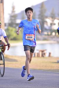 BIB: 8898
                            <button type="button" onclick="openModal(3107269)" class="btn btn-primary btn-sm float-right btn-popup" data-toggle="modal" data-target=".modal-high-quality">
                        <i class="fas fa-shopping-cart"></i> Add to Cart
                    </button>
                                            <button type="button" onclick="isThisMe(3107269, true)" class="btn btn-success btn-sm float-right btn-popup btn-isme hidden" data-toggle="tooltip" data-placement="bottom" title="นี่คือรูปของคุณใช่ไหม คลิกที่นี่เพื่อเอาเข้าอัลบั้ม">
                        <i class="fas fa-plus"></i> Add to album
                    </button>
                    <button type="button" onclick="isThisMe(3107269, false)" class="btn btn-warning btn-sm float-right btn-popup btn-isnotme hidden">
                        <i class="fas fa-ban"></i> Remove from album
                    </button>