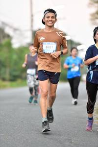 BIB: 6161
                            <button type="button" onclick="openModal(3299138)" class="btn btn-primary btn-sm float-right btn-popup" data-toggle="modal" data-target=".modal-high-quality">
                        <i class="fas fa-shopping-cart"></i> Add to Cart
                    </button>
                                            <button type="button" onclick="isThisMe(3299138, true)" class="btn btn-success btn-sm float-right btn-popup btn-isme hidden" data-toggle="tooltip" data-placement="bottom" title="นี่คือรูปของคุณใช่ไหม คลิกที่นี่เพื่อเอาเข้าอัลบั้ม">
                        <i class="fas fa-plus"></i> Add to album
                    </button>
                    <button type="button" onclick="isThisMe(3299138, false)" class="btn btn-warning btn-sm float-right btn-popup btn-isnotme hidden">
                        <i class="fas fa-ban"></i> Remove from album
                    </button>