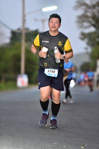 BIB: 6198
                            <button type="button" onclick="openModal(3302543)" class="btn btn-primary btn-sm float-right btn-popup" data-toggle="modal" data-target=".modal-high-quality">
                        <i class="fas fa-shopping-cart"></i> Add to Cart
                    </button>
                                            <button type="button" onclick="isThisMe(3302543, true)" class="btn btn-success btn-sm float-right btn-popup btn-isme hidden" data-toggle="tooltip" data-placement="bottom" title="นี่คือรูปของคุณใช่ไหม คลิกที่นี่เพื่อเอาเข้าอัลบั้ม">
                        <i class="fas fa-plus"></i> Add to album
                    </button>
                    <button type="button" onclick="isThisMe(3302543, false)" class="btn btn-warning btn-sm float-right btn-popup btn-isnotme hidden">
                        <i class="fas fa-ban"></i> Remove from album
                    </button>