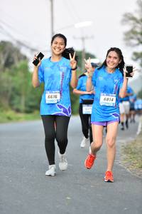 BIB: 6616, 6814
                            <button type="button" onclick="openModal(3301061)" class="btn btn-primary btn-sm float-right btn-popup" data-toggle="modal" data-target=".modal-high-quality">
                        <i class="fas fa-shopping-cart"></i> Add to Cart
                    </button>
                                            <button type="button" onclick="isThisMe(3301061, true)" class="btn btn-success btn-sm float-right btn-popup btn-isme hidden" data-toggle="tooltip" data-placement="bottom" title="นี่คือรูปของคุณใช่ไหม คลิกที่นี่เพื่อเอาเข้าอัลบั้ม">
                        <i class="fas fa-plus"></i> Add to album
                    </button>
                    <button type="button" onclick="isThisMe(3301061, false)" class="btn btn-warning btn-sm float-right btn-popup btn-isnotme hidden">
                        <i class="fas fa-ban"></i> Remove from album
                    </button>