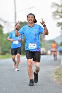 BIB: 6135
                            <button type="button" onclick="openModal(3296899)" class="btn btn-primary btn-sm float-right btn-popup" data-toggle="modal" data-target=".modal-high-quality">
                        <i class="fas fa-shopping-cart"></i> Add to Cart
                    </button>
                                            <button type="button" onclick="isThisMe(3296899, true)" class="btn btn-success btn-sm float-right btn-popup btn-isme hidden" data-toggle="tooltip" data-placement="bottom" title="นี่คือรูปของคุณใช่ไหม คลิกที่นี่เพื่อเอาเข้าอัลบั้ม">
                        <i class="fas fa-plus"></i> Add to album
                    </button>
                    <button type="button" onclick="isThisMe(3296899, false)" class="btn btn-warning btn-sm float-right btn-popup btn-isnotme hidden">
                        <i class="fas fa-ban"></i> Remove from album
                    </button>